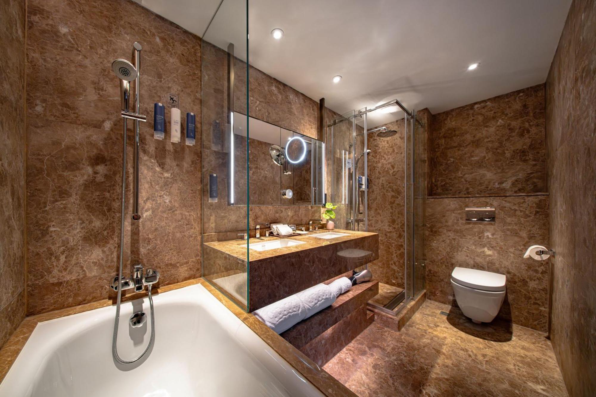 The Emperor Hotel Hong Kong